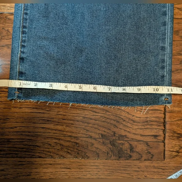 Unpublished Noemi High Rise Cropped Wide Leg Jeans Size 29 - Picture 9 of 9